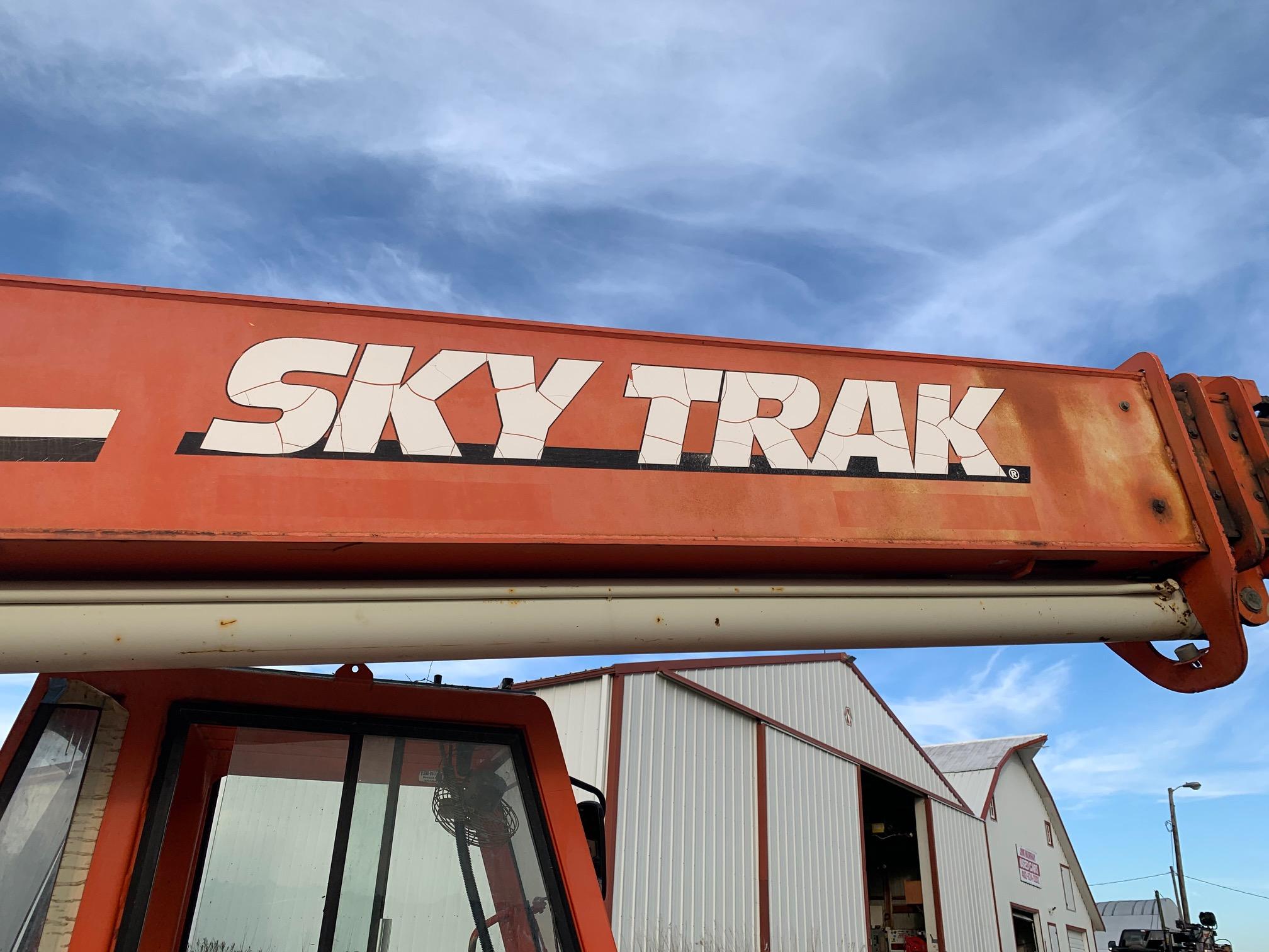 Sky Trak Model 10054 Rough Terrain Forklift, SN #6695, Cummins 239 3.9 Liter Turbo Diesel Engine, Hy