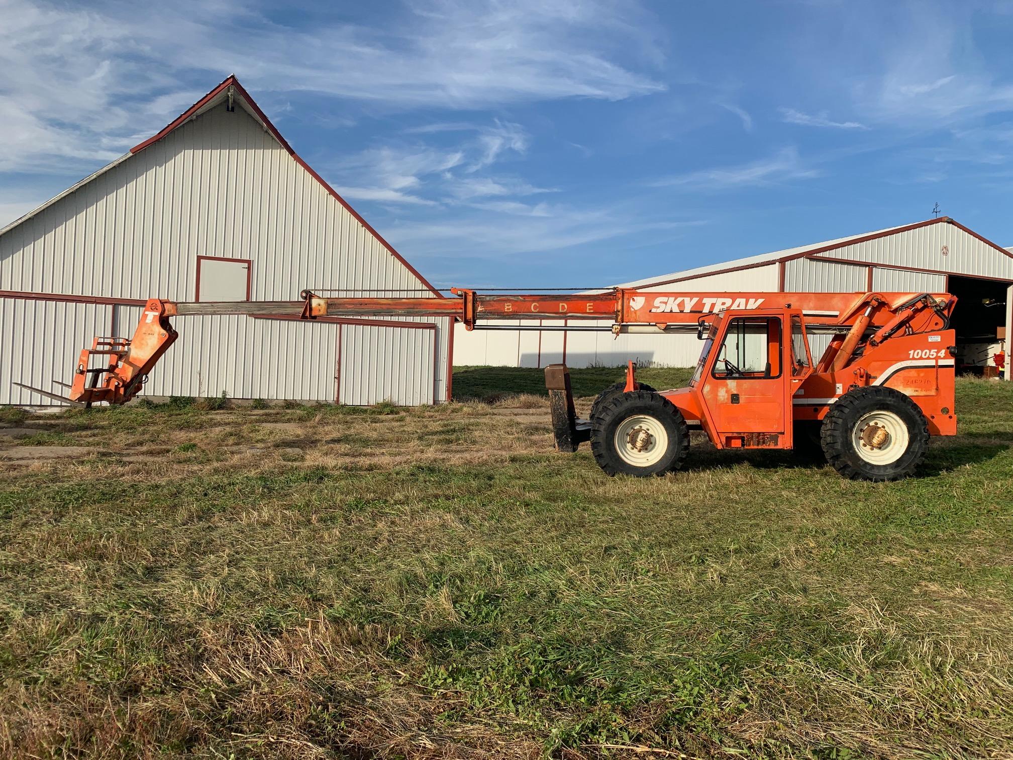 Sky Trak Model 10054 Rough Terrain Forklift, SN #6695, Cummins 239 3.9 Liter Turbo Diesel Engine, Hy