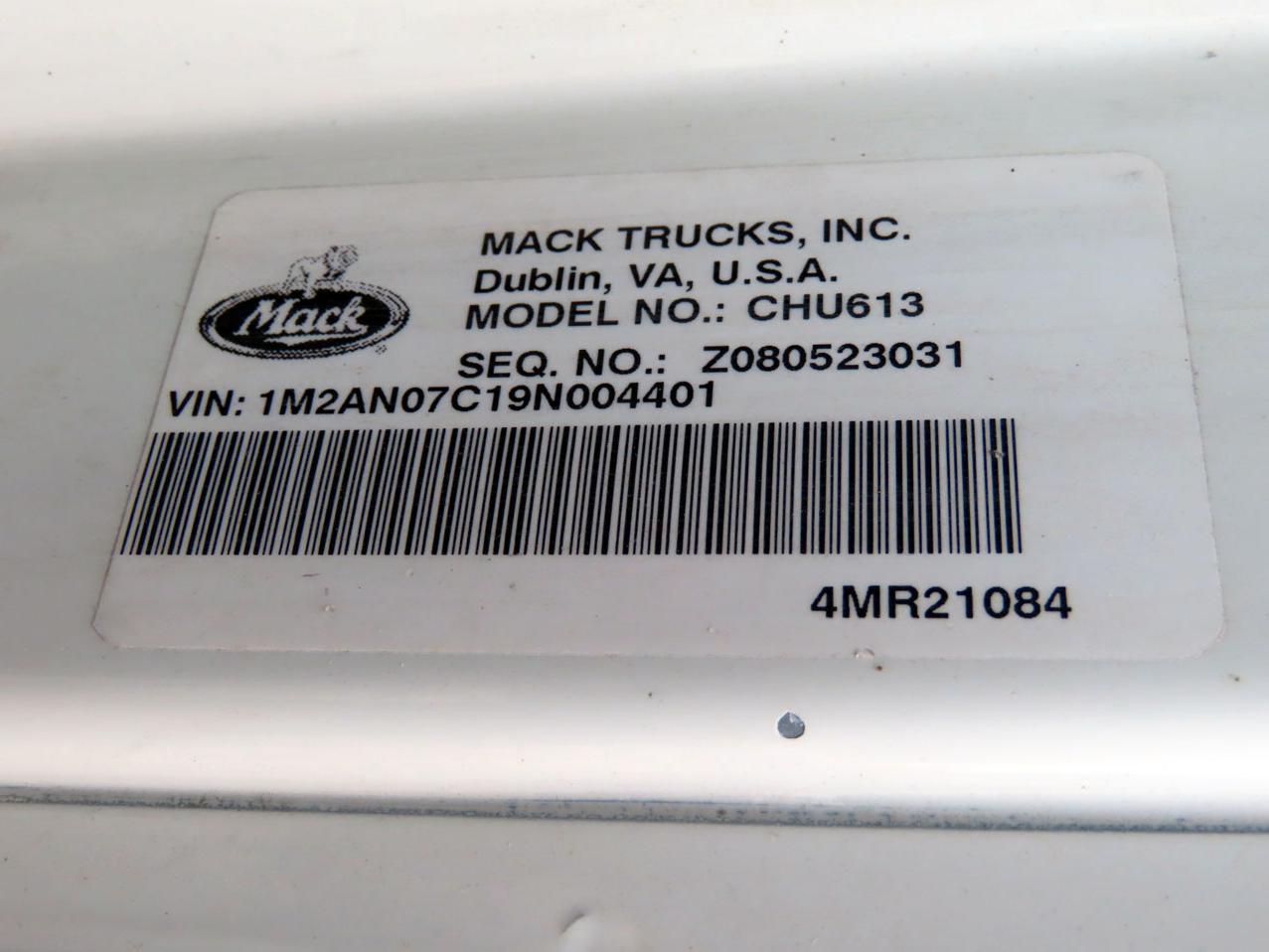 2009 Mack Model CHU613 Tandem Axle Conventional Day Cab Truck Tractor, VIN# 1M2AN07C19N004401, Mack