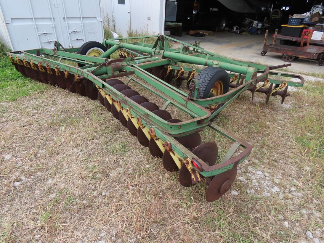 John Deere Model H1000 AW 12’ Tandem Offset Disc, SN# 011196B.