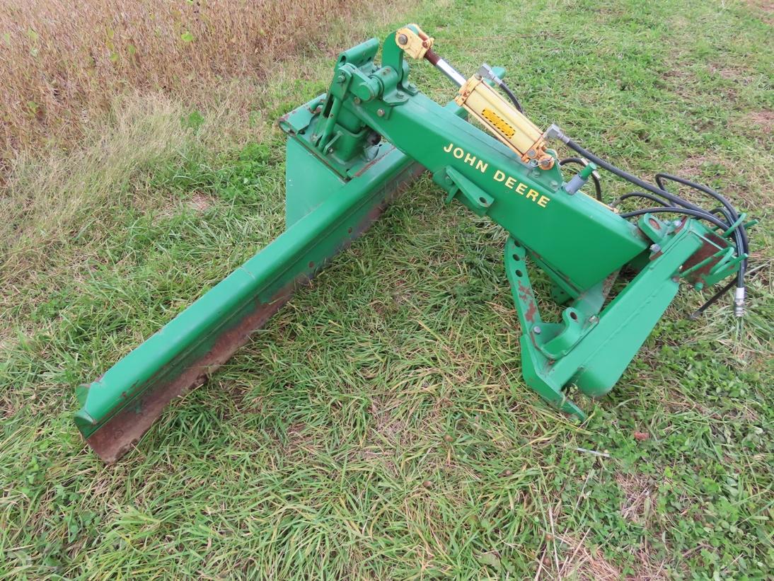 John Deere Model 115 3-Point Blade, SN #W00115X206785, Hydraulic Angle, 9’ Width (Excellent Conditio