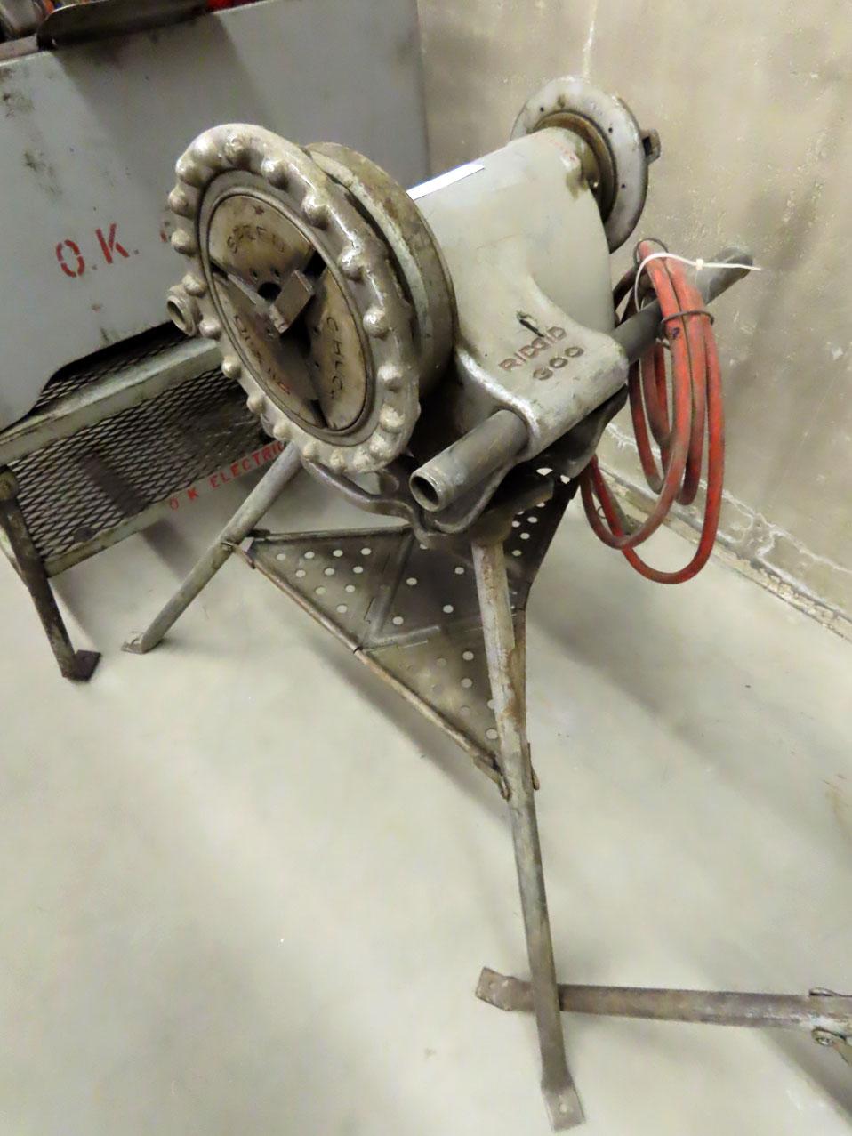 Ridgid Model 300 Electric Pipe Threader on Stand.