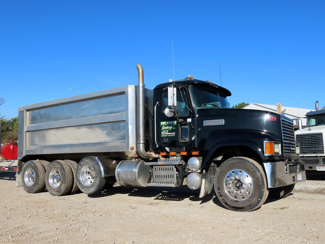 2010 Mack Model CHU613 Pinnacle Triple Axle Dump Truck, VIN #1M2AN07C6AM006803, MP8 Turbo Diesel Eng