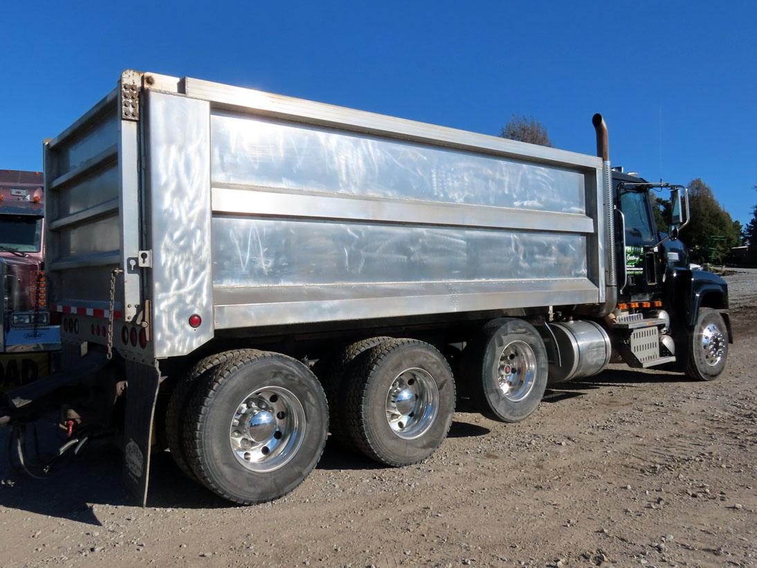 2010 Mack Model CHU613 Pinnacle Triple Axle Dump Truck, VIN #1M2AN07C6AM006803, MP8 Turbo Diesel Eng