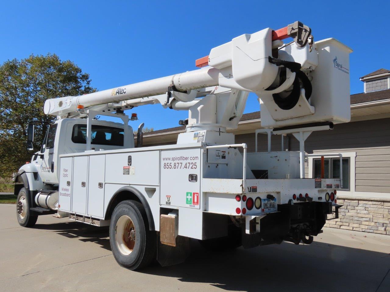 2011 IHC Model 7300 SFA 4 x 2 “Workstar” Single Axle Bucket Truck, VIN #1HTWBAAN3BJ373781, Maxx Star