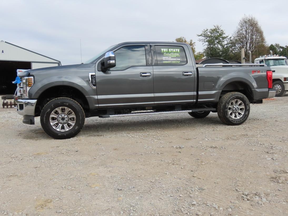 2019 Ford Model F-250 XLT Crew Cab Pickup, VIN #1FT7W2B66KED64827, 6.2 Liter V-8 Gas Engine, Automat