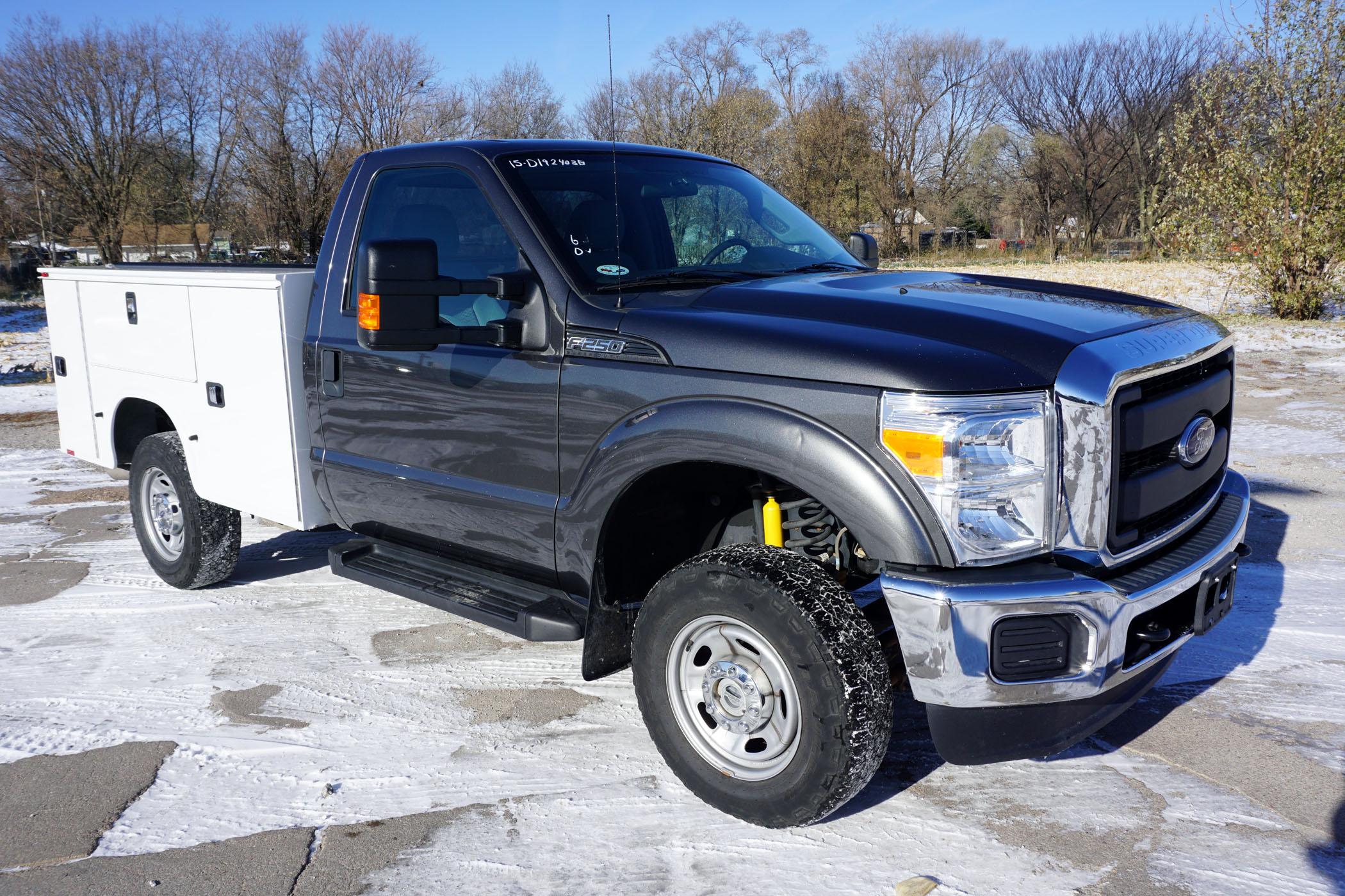 2015 Ford Model F-250 XL 4 x 4 Service Pickup, VIN #1FTBF2B62FED40539, 6.2 Liter V-8 Gas Engine, Aut