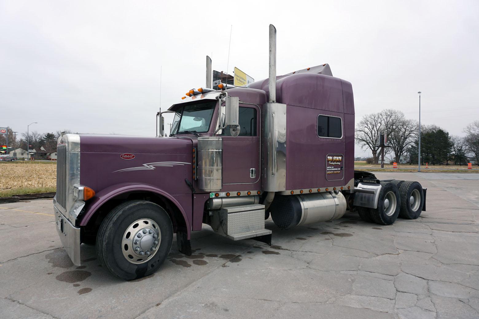 2006 Peterbilt Model 379 Extended Hood Conventional Truck Tractor, VIN #1XP-5DB9X-5-6D890856, Caterp