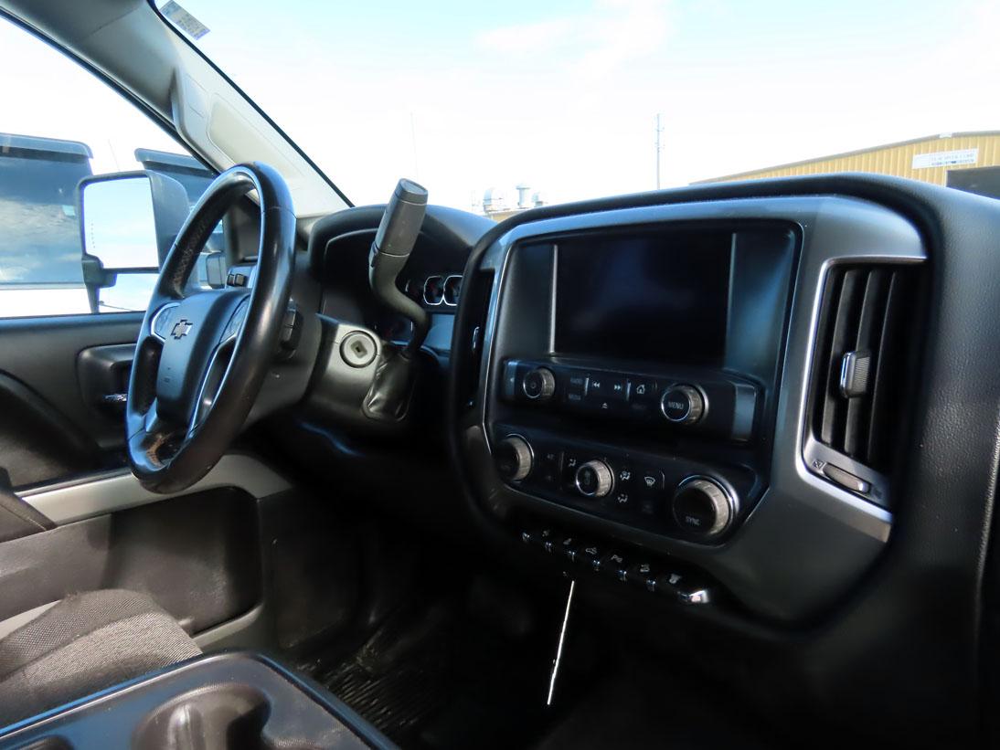 2015 Chevrolet Model K-3500 Heavy Duty Silverado LT Crew Cab Diesel 4x4 Pic