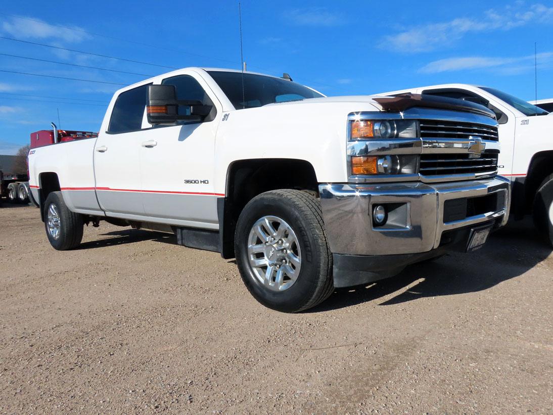 2015 Chevrolet Model K-3500 Heavy Duty Silverado LT Crew Cab Diesel 4x4 Pic