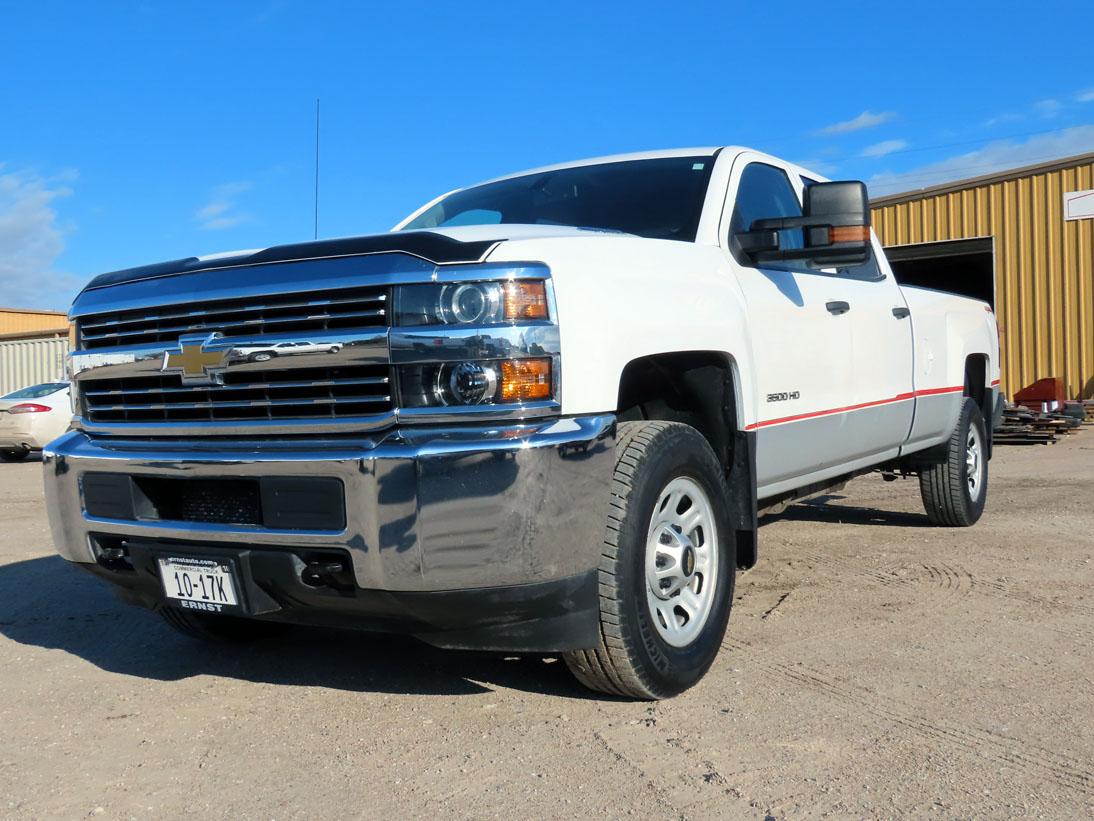 2015 Chevrolet Model K3500 Heavy Duty Silverado Crew Cab 4x4 Diesel Pickup,