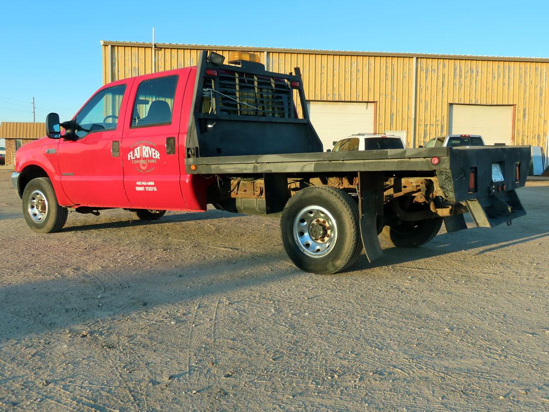 2002 Ford Model F-350 Super Duty Crew Cab Diesel 4x4 Pickup