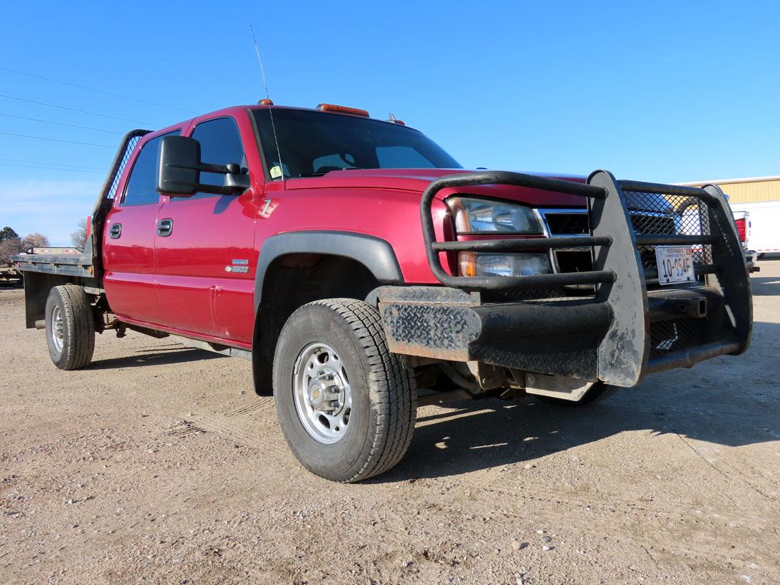 2007 Chevrolet Model K-3500 Crew Cab Diesel 4x4 Pickup