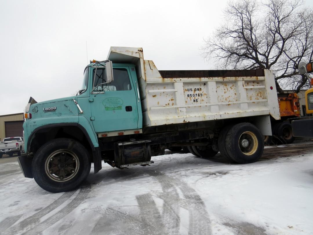 1984 Ford F-8000 Single Axle Dump Truck, VIN 1FTXR82A77PVA04133, 7.8 Liter Diesel Engine, 10-Speed