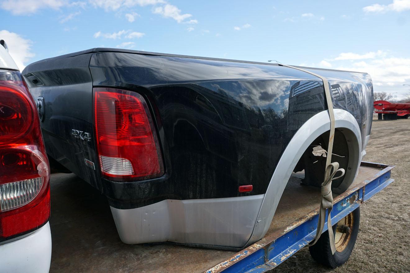 2012 Dodge Ram Dually Truck Box (Black & Silver).