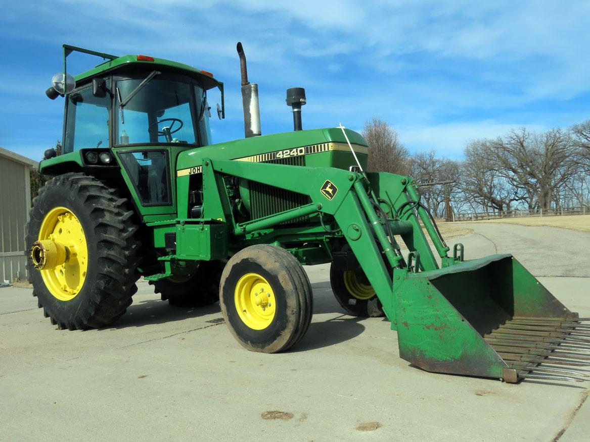 1979 John Deere Model 4240 Diesel Tractor, SN #4240H013743R, John Deere Turbo Diesel Engine, Quad Ra