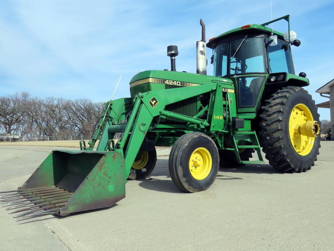 1979 John Deere Model 4240 Diesel Tractor, SN #4240H013743R, John Deere Turbo Diesel Engine, Quad Ra