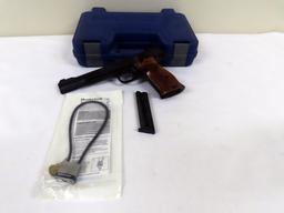 Smith & Wesson Model 41 Semi-Auto Pistol, SN# UBS0945, .22LR, 7" Barrel, Wood Grips, Original Hard S