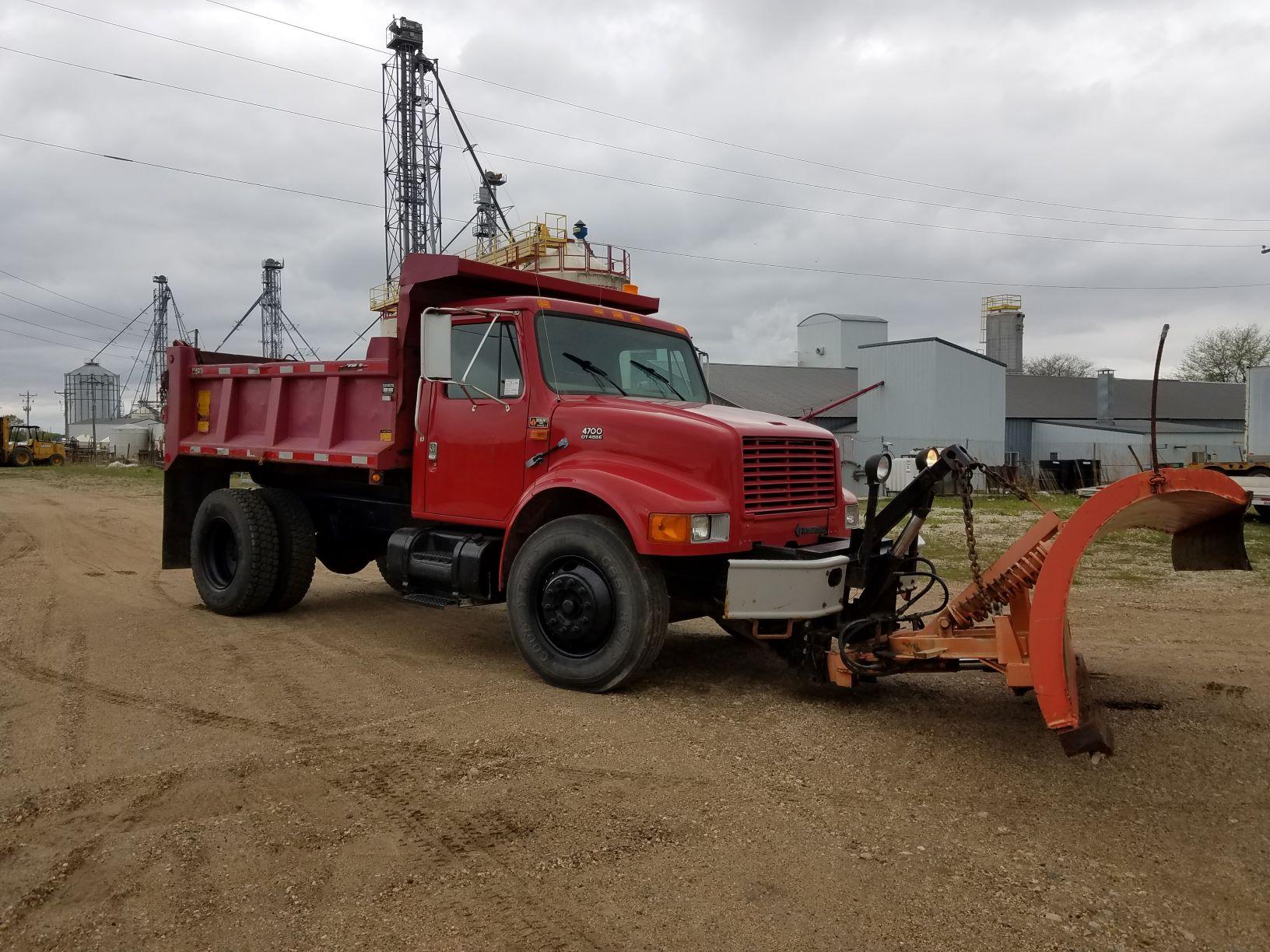 2000 International Model 4700 Single Axle Conventional Dump Truck, 4x2, VIN# 1HTSCAAP9YH280910, DT46