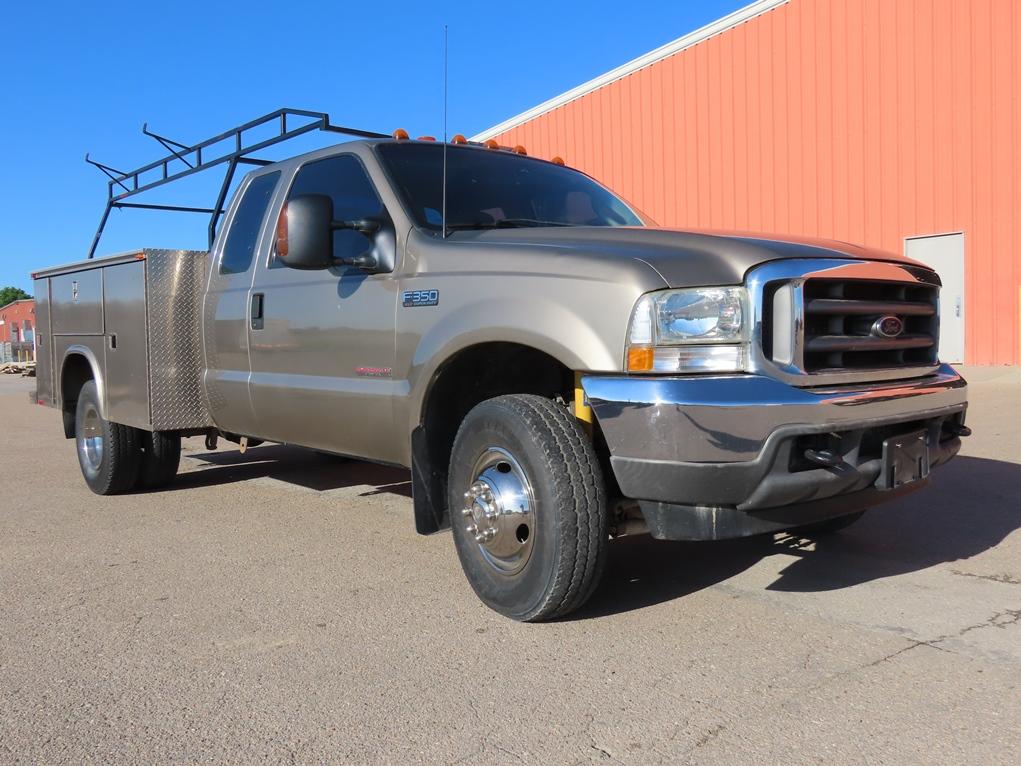 2003 Ford Model F-350XLT 1-Ton Dually Extended Cab Dually Diesel 4x4 Service Pickup, VIN# 1FDWX37