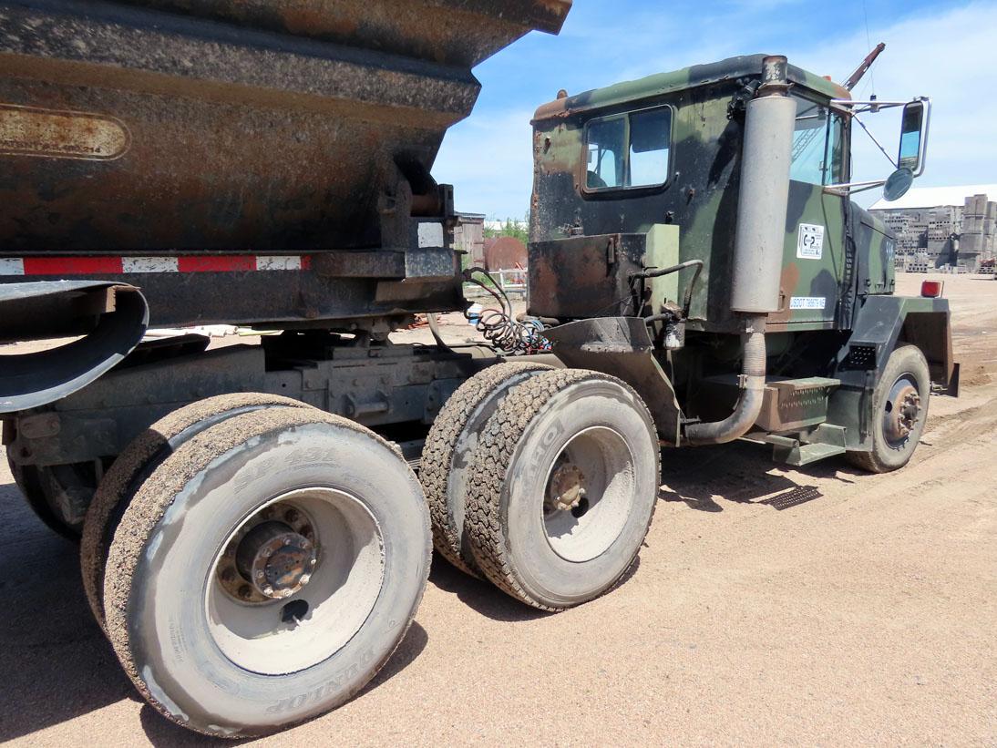 1983 AM General M-915-A1 Tandem Axle Conventional Day Cab Truck Tractor, VIN# 1UTSH6680D5000986, AM