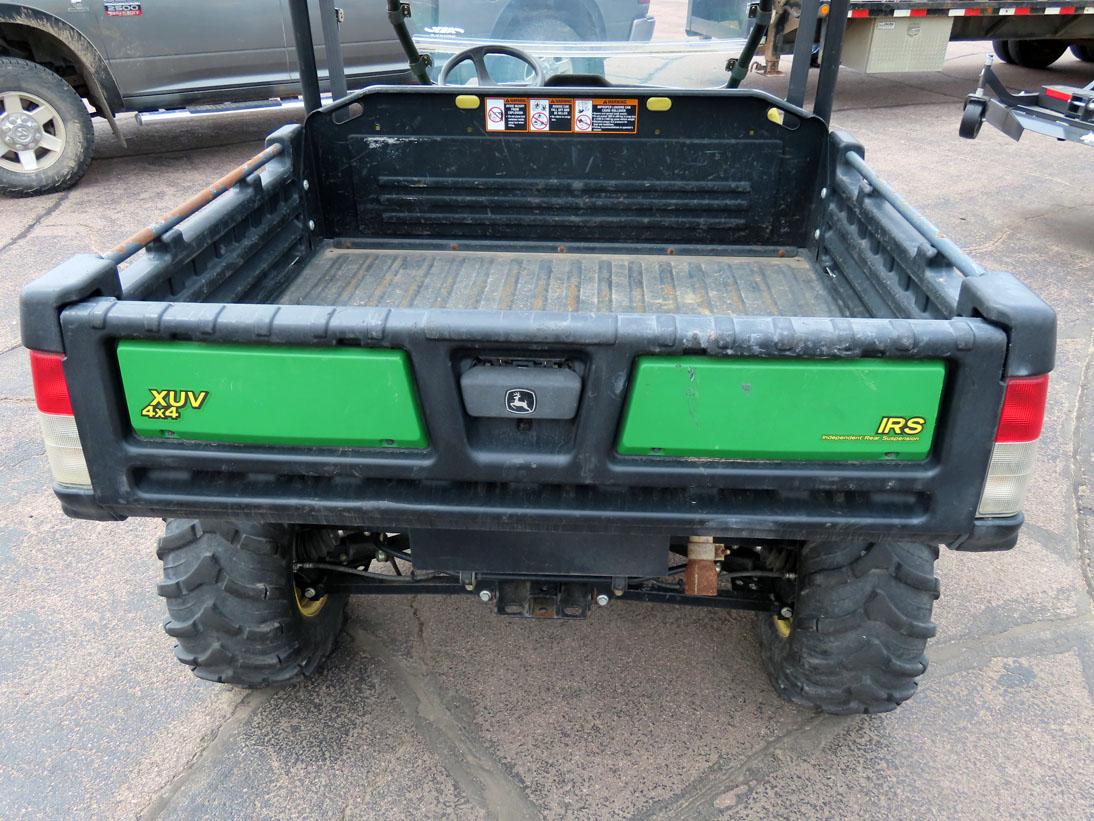 John Deere 825i DOHC Gator, SN# M0HX0PA134693, EFI, 5,236 Miles, 658 Hours, Dual Overhead Cam