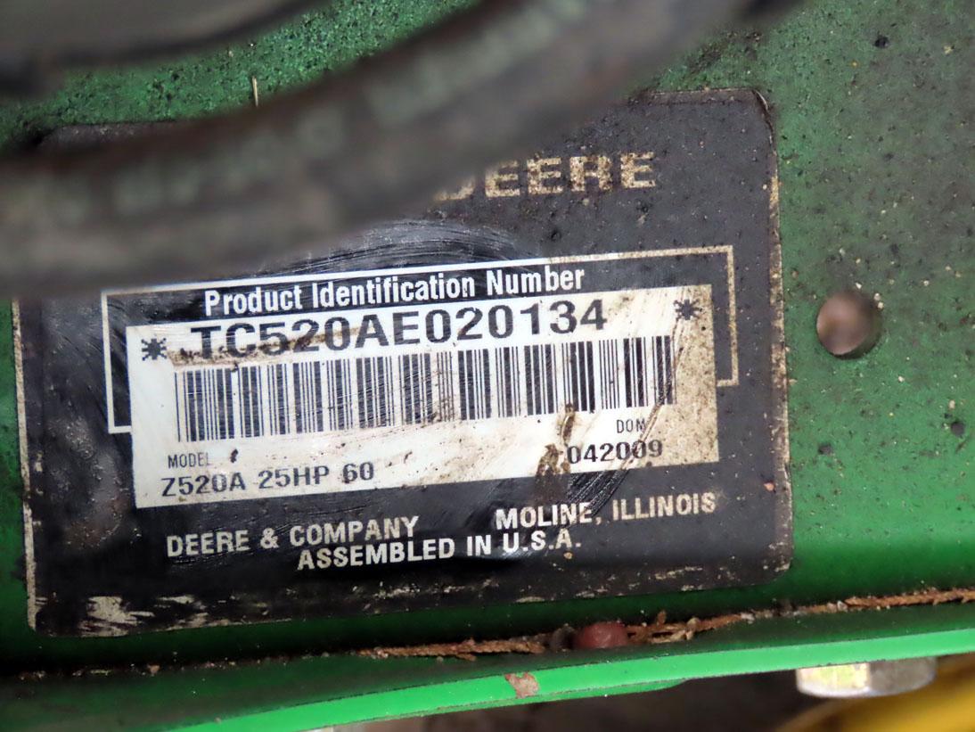 John Deere Model Z520A Commercial Zero Turn Mid-Deck Riding Lawn Mower, SN# TC520AE020134, Kohler Es