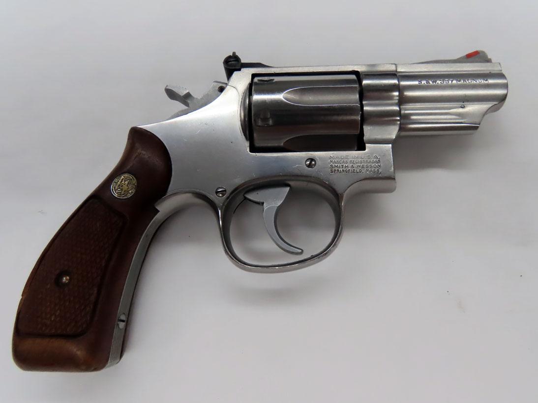 Smith & Wesson Model 66-2 Double Action Revolver, SN #DH8731, .357 Magnum, 2 1/2" Stainless Steel Ba