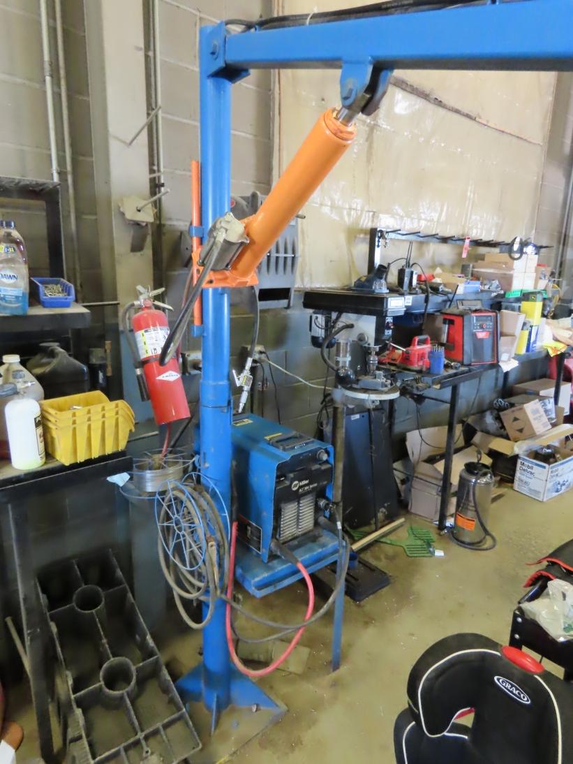 Miller Model ALT 304 Series DC Invertor Arc Welder on Stand with Air/Hydraulic Lift Arm with Miller 