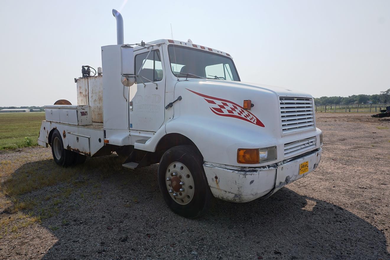 1988 IHC Model 8300 6x4 Single Axle Fuel & Lube Truck, VIN# 1HSJYGGR6JH536634, Cummins L-10 Turbo Di