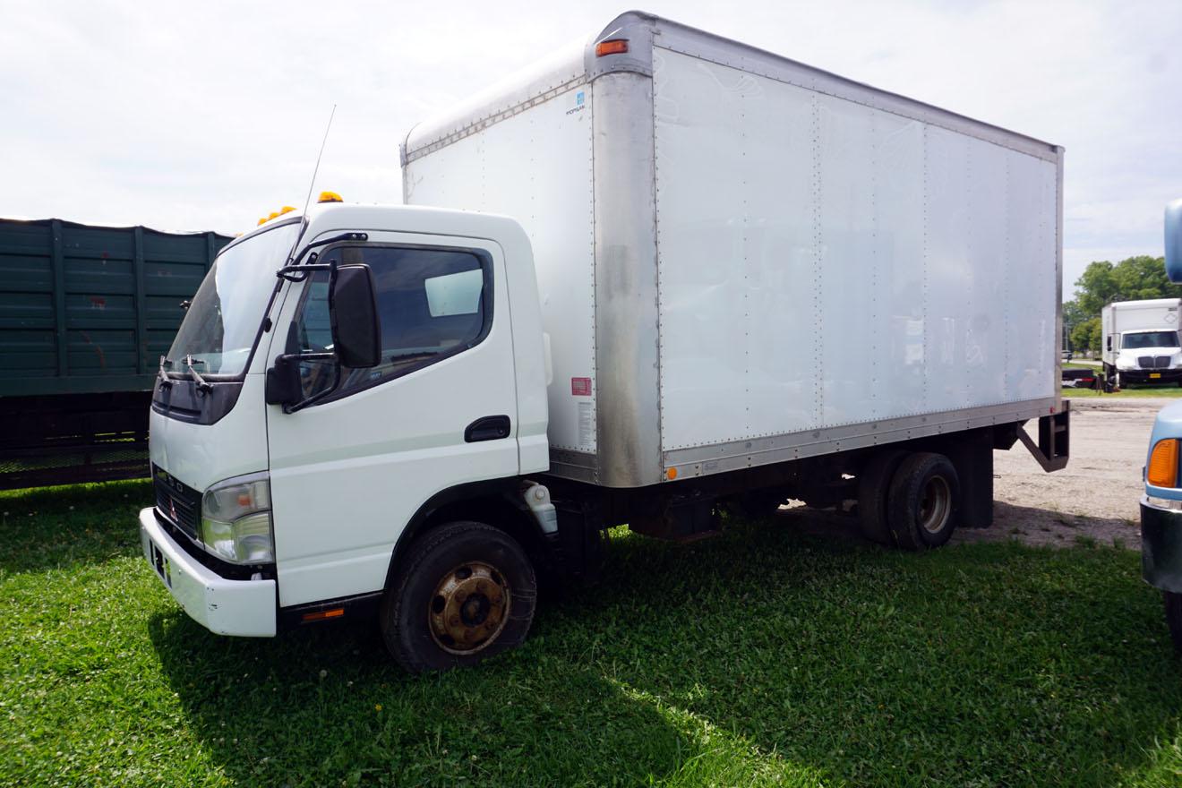 2005 Mitsubishi Model FE84D Single Axle Van Truck, 14,5000lb. GVW, Mitsubishi Diesel Engine, Automat