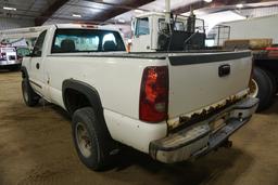 2003 Chevrolet K2500 Pickup, VIN# 1GCHK24U53Z209286, AM/FM, Air Conditioning & Heat.