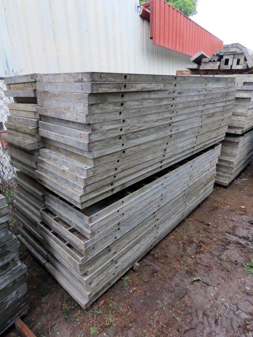 (1) Set of 8' Smooth Side Aluminum Poured Wall Foundation Concrete Forms, Approx 393 Total.