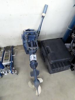 Evinrude 9.9HP Outboard Boat Motor (Excellent Condition).
