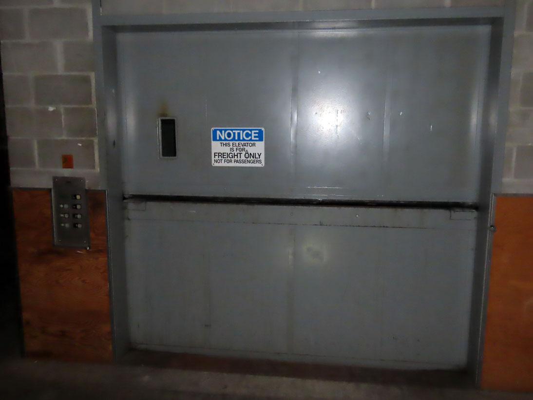 Dover Elevator Systems Inc Oildraulic Freight Elevator, 8' w x 12 1/2' Insi