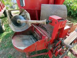 IHC Model 85 Grinder/Mixer, SN# 2167, PTO Drive, Hay Grinder Attachment, Swing Out Auger.