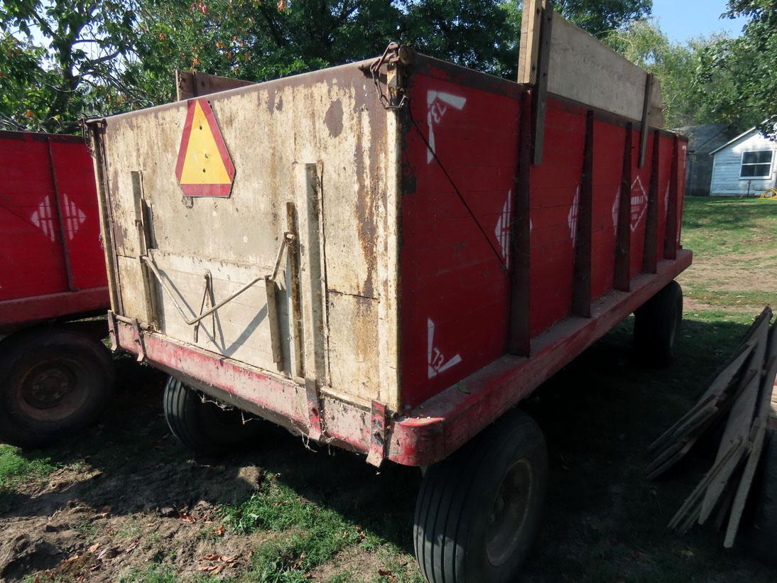 Dohrman 6'x14' Barge Hoist Wagon on John Deere 1064 Running Gear (1-Owner).