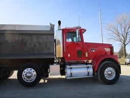 1994 International 9000 Series 9300 Triple Axle Conventional Dump Truck, VIN# 2HSFBRBRC086846, Cat