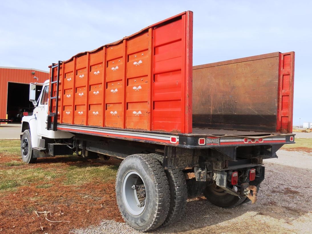 1983 IHC Model 1754 Conventional Single Axle Dump Truck, VIN# 1HTAA17E60HB12324, IHC V-8 Diesel