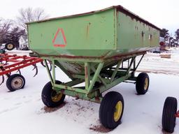 Parker 300 Gravity Wagon, John Deere 1050 Running Gear, 11L15 Radial Tires.