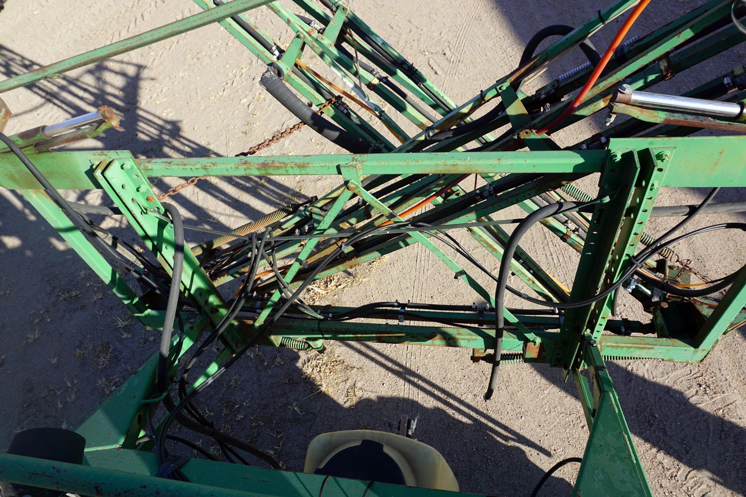 John Deere Model 6000 Self-Propelled Sprayer, SN# N06000X004972, 4-Speed, Enclosed Cab with Air Cond