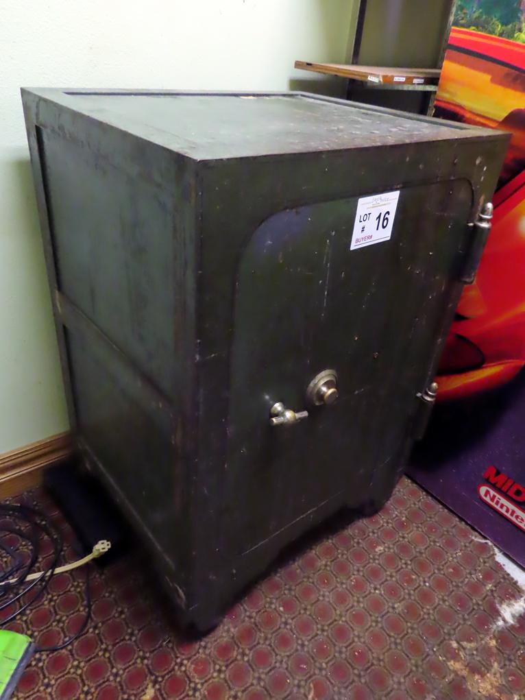 Large Antique Safe (Located on 2nd Floor - Buyer Responsible for Removal).