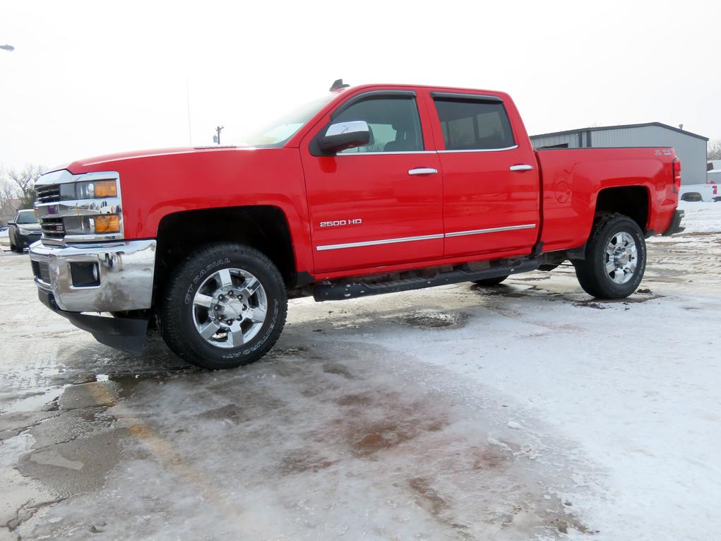 2016 Chevrolet K2500 HD Crew Cab Diesel Pickup, (PLEASE READ NOTE IN DESCRIPTION)