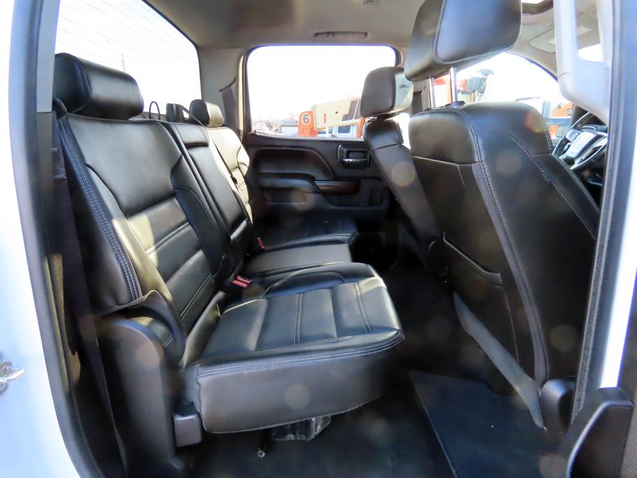 2017 GMC Denali Crew Cab Diesel 4x4 Pickup, VIN# 1GT12UEY1HF105028, 121,349 Miles, Leather Power Hea