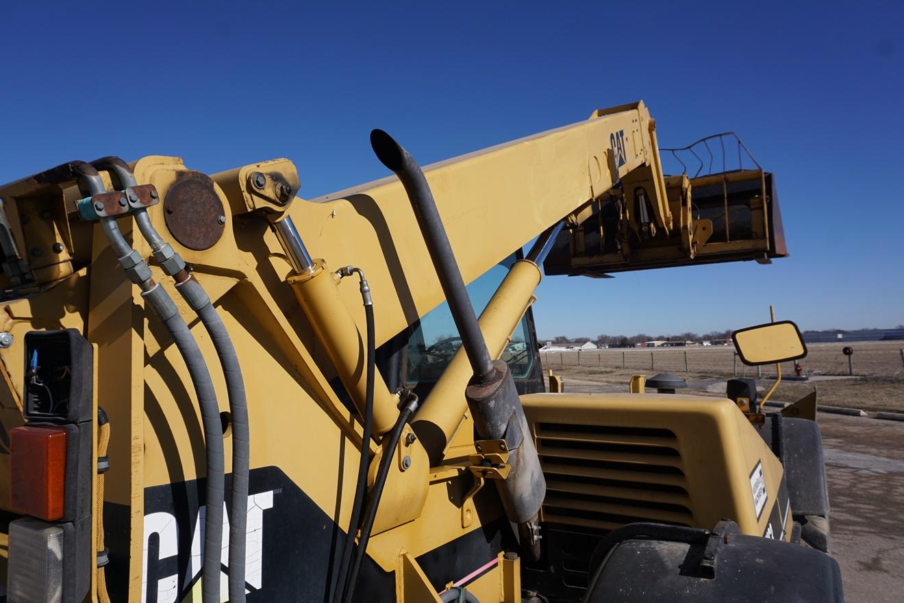 Caterpillar Model TH63 Rough Terrain Telehandler Forklift, SN# 3NN00559, Caterpillar 3204 Diesel