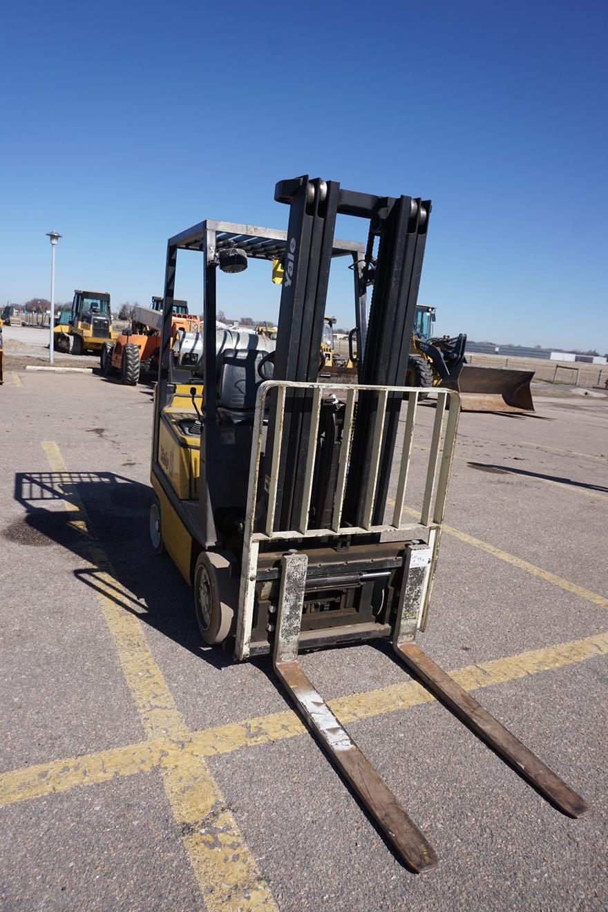 Yale 3,000lb LP Gas Forklift, SN# A809N017645, 15x5 Solid Steer Tires, 18x6 Solid Tires, 11,177 Hour
