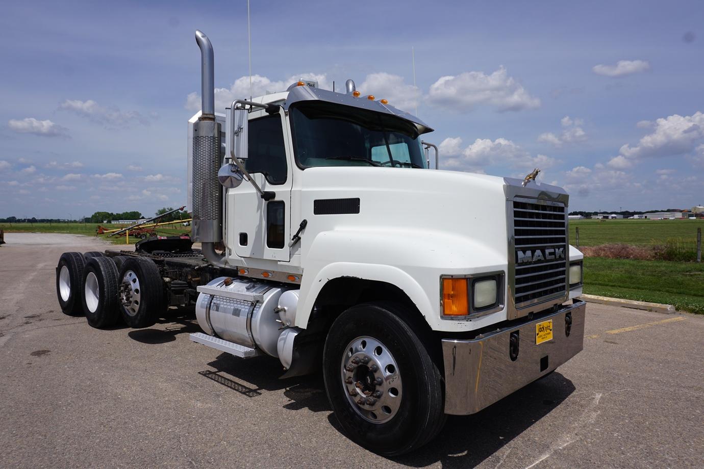 2007 Mack CH613