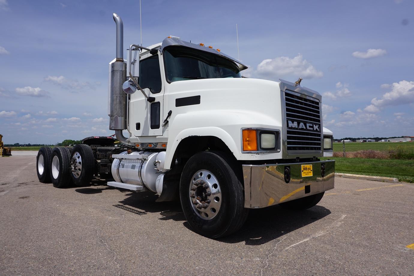 2007 Mack CH613