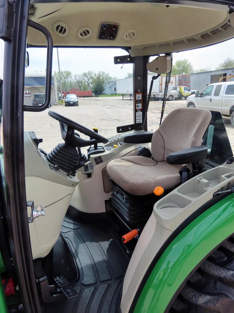 2016 John Deere 3039R