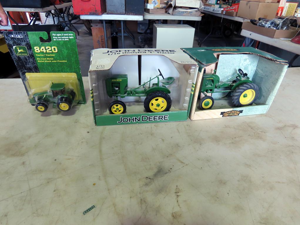 JD Toy Tractor